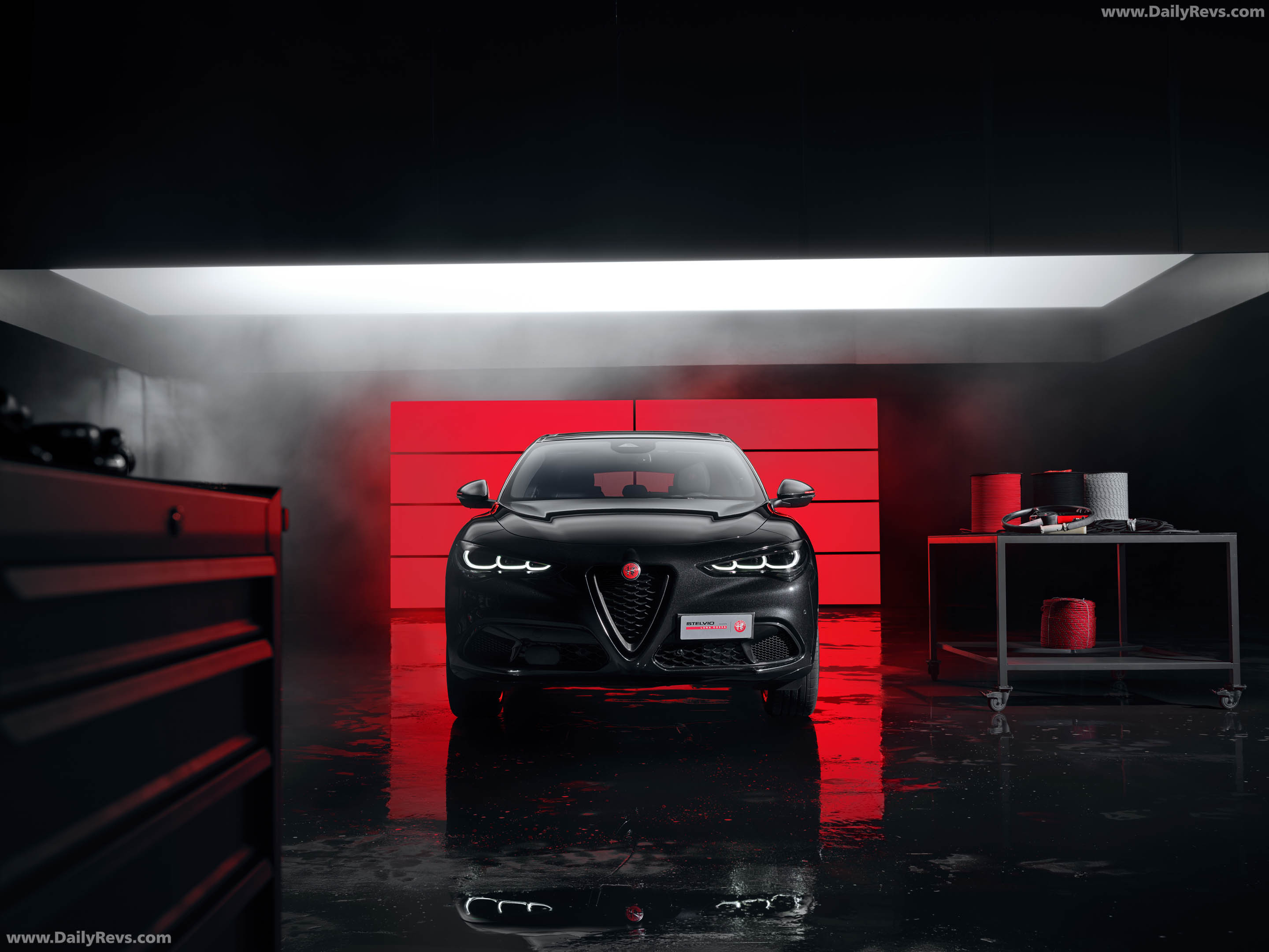 2027 Alfa Romeo Stelvio Luna Rossa Front View